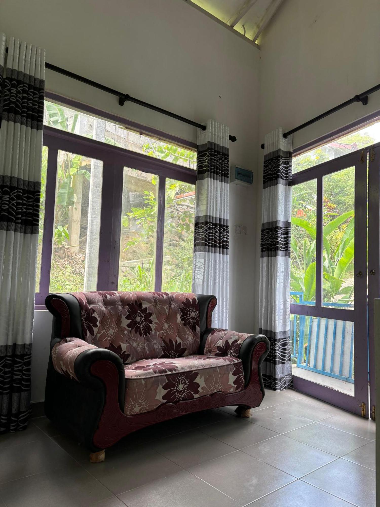 House 73 Hotell Unawatuna Eksteriør bilde