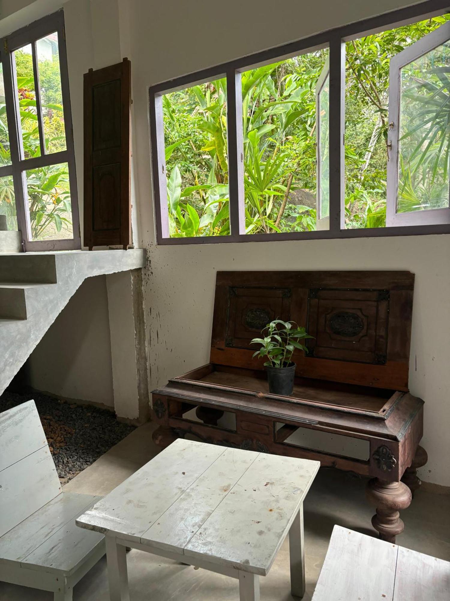 House 73 Hotell Unawatuna Eksteriør bilde