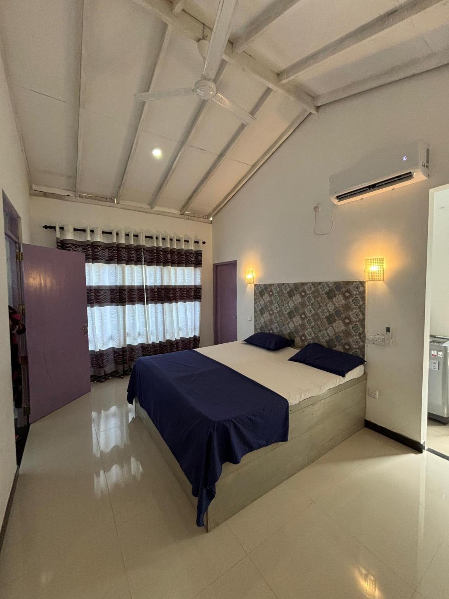 House 73 Hotell Unawatuna Eksteriør bilde